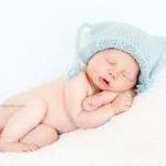-- Baby Box Hat -- Newborn Photography Prop --..